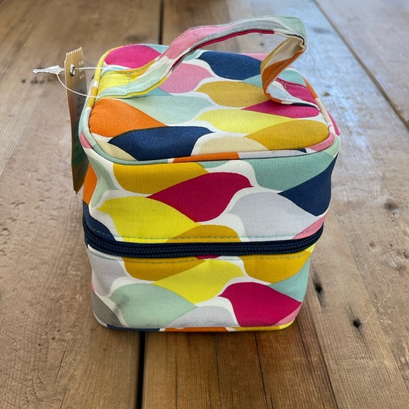 Jewelry Case - Picture 1 of 7